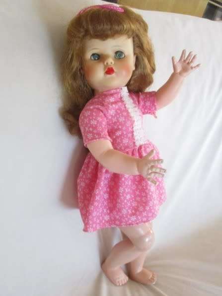 RARE FIND! VINTAGE 1950`s MANCO WALKIE TALKIE DOLL (58CM TALL WITH KNEES THAT BEND)