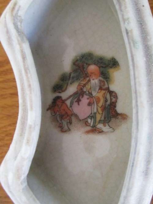 FOR LILA MY ONLY - FOUR VINTAGE/ANTIQUE CRESCENT SHAPED CHINESE TRINKET HOLDERS - SIGNED