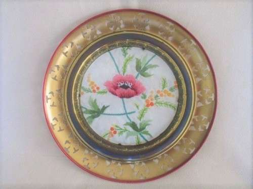 VINTAGE/ANTIQUE DELICATELY EMBROIDERED FLOWERS IN SOLID BRASS FRAME MADE IN ENGLAND
