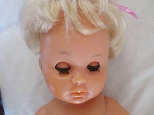 VINTAGE 1980's COLLECTABLE FIRST LOVE LOVE DOLL - 42CM TALL - TWISTY BODY