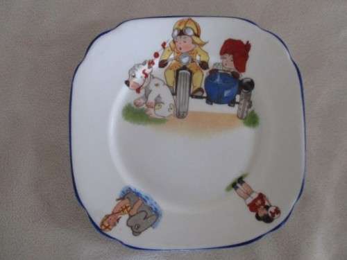 A VERY RARE VINTAGE ROYAL ALBERT NURSERY WARE PLATE - SO CUTE!