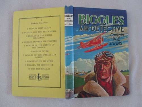 1952 HARD COVER - BIGGLES AIR DETECTIVE BY CAPTAIN W.E. JOHNS