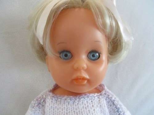 VINTAGE 1980's COLLECTABLE FIRST LOVE LOVE DOLL - 42CM TALL - GREAT CONDITION