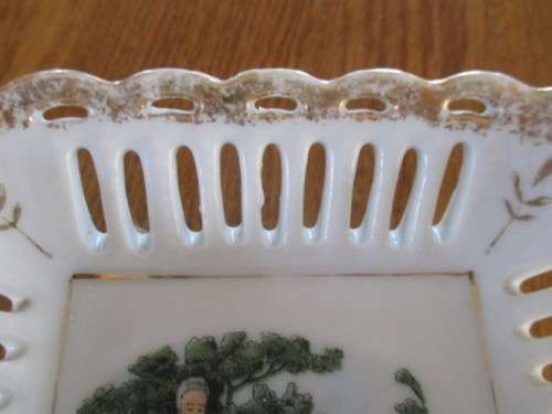 PRETTY VINTAGE DISH WITH ROMANTIC SCENE AND GOLD GILT TRIMMINGS