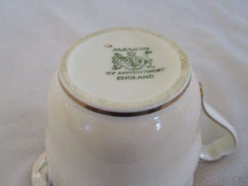 VINTAGE PARAGON CREAMER