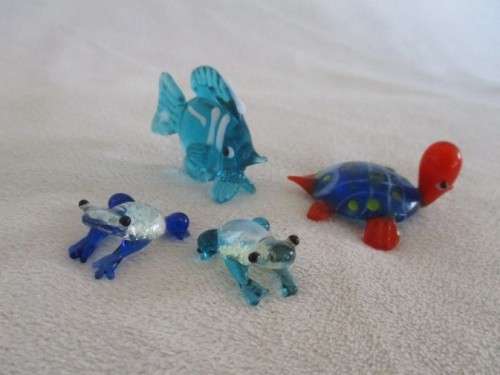 FOUR SMALL BLUE GLASS ORNAMENTS  - FISH, 2X FROGS AND TURTLE(GREAT CONDITION)