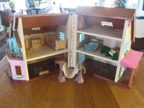 LARGE TRIPLE STOREY BATTAT L'IL WOODZEEZ HOUSE FOR FOREST FAMILIES OR SMALL DOLLS