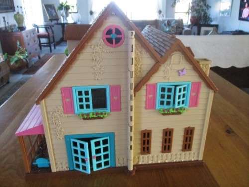 LARGE TRIPLE STOREY BATTAT L'IL WOODZEEZ HOUSE FOR FOREST FAMILIES OR SMALL DOLLS
