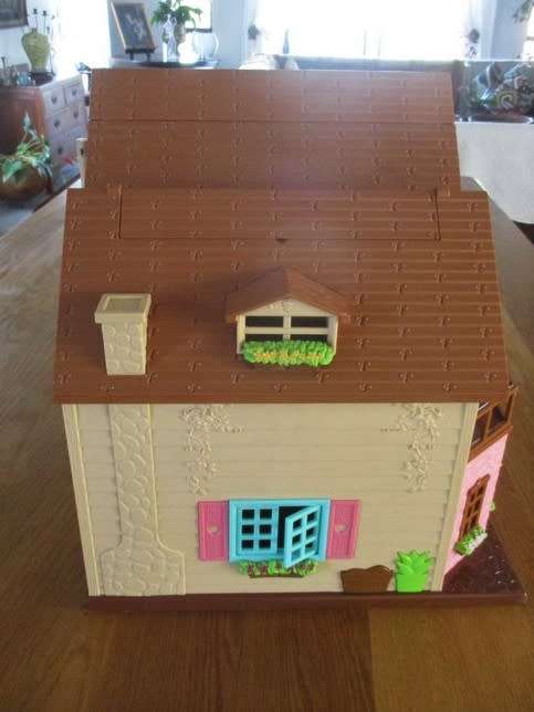 LARGE TRIPLE STOREY BATTAT L'IL WOODZEEZ HOUSE FOR FOREST FAMILIES OR SMALL DOLLS