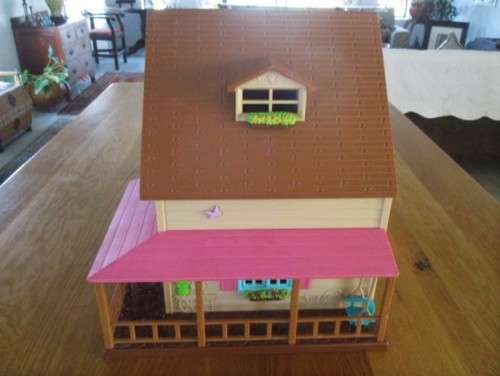 LARGE TRIPLE STOREY BATTAT L'IL WOODZEEZ HOUSE FOR FOREST FAMILIES OR SMALL DOLLS