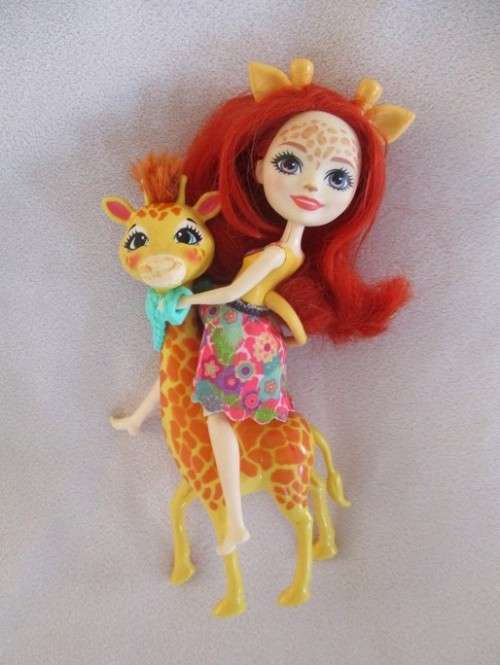ADORABLE MATTEL ENCHANTIMENTS GILLIAN GIRAFFE DOLL WITH HER PET GIRAFFE, PAWL