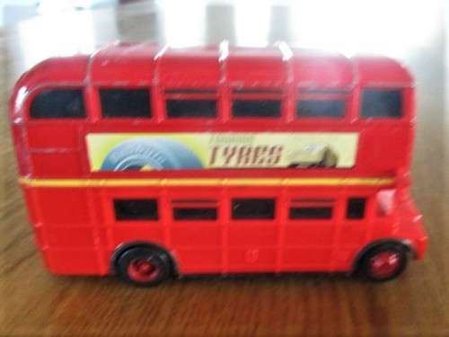MATTEL DIE CAST  DOUBLE DECKER BUS FROM DISNEY PIXAR MOVIE "CARS"