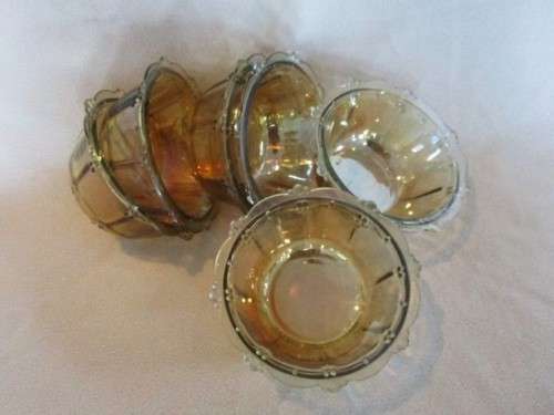 A SET OF SIX IRIDESCENT AMBER GLASS DESSERT BOWLS