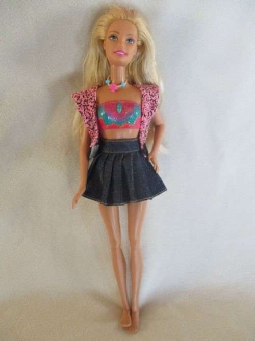 MATTEL BARBIE, KEN AND BARBIE'S PUP TAFFY GOING FOR A STROLL TO THE BEACH