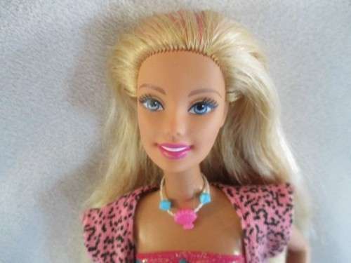 MATTEL BARBIE, KEN AND BARBIE'S PUP TAFFY GOING FOR A STROLL TO THE BEACH