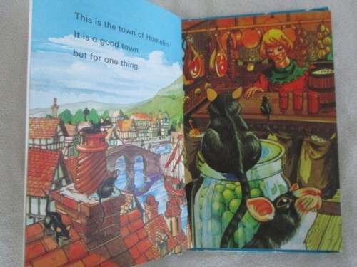 1978 LADYBIRD BOOK IN ACCEPTABLE CONDITION - THE PIED PIPER OF HAMELIN - CLEAN BUT COVER NOT GREAT