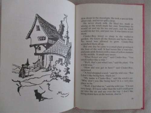 1983 HARD COVER - COLLECTABLE ENID BLYTON BOOK - TELL-A-STORY BOOK