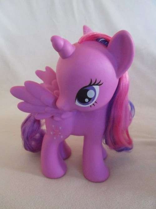 FOUR LARGE SIZE GENUINE HASBRO MY LITTLE PONIES TO DELIGHT A LITTLE GIRL - (2 ARE PEGASUS UNICORNS)