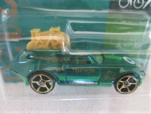 MATTEL HOTWHEELS - COLLECTABLE TOKYO 2020 DIECAST CAR - TOUR DE FAST - MINT