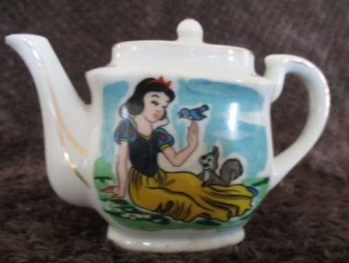 RARE FIND!!  VINTAGE 1950`s MARX, JAPAN TEASET - WALT DISNEY SNOW WHITE & THE SEVEN DWARFS