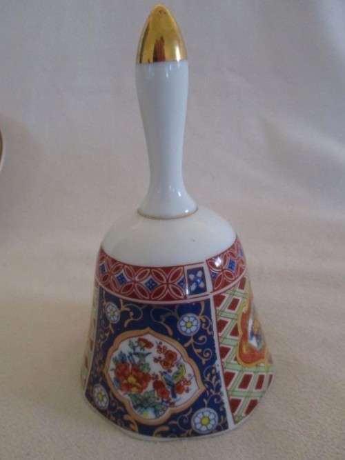 JAPANESE IMARI PORCELAIN BELL