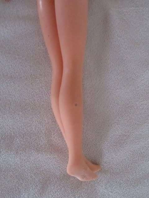 A VINTAGE 1970's SINDY DOLL IN VINTAGE/ ORIGINAL? OUTFIT -  MADE IN HONG KONG