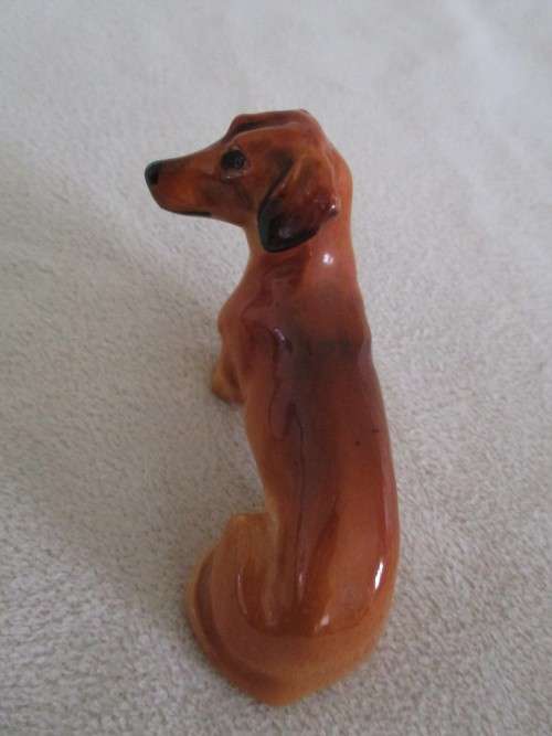 MINIATURE ROYAL DOULTON DACHSHUND - PERFECT CONDITION