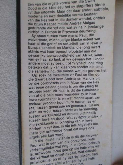 HARDEBAND BOEK MET STOFJAS - DIE MUUR VAN DIE PES DEUR ANDRE P. BRINK