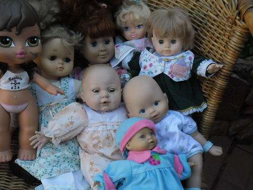 Bunch of 7 Vintage dolls and 1 Dora for your collection or creche/playschool