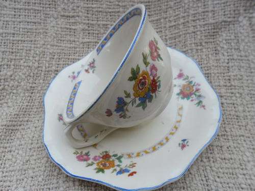 LOVELY MADDOCK ENGLAND CUP AND SAUCER