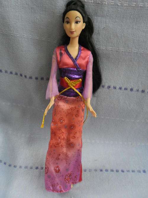BEAUTIFUL EXOTIC EASTERN BARBIE