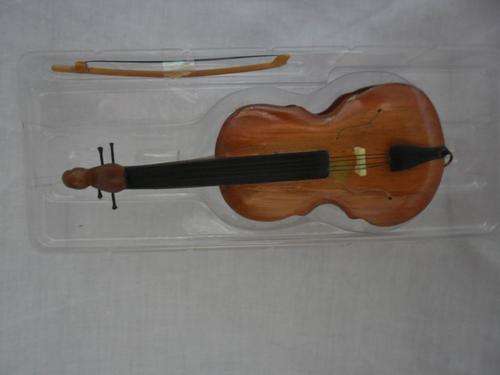 AWESOME MINIATURE VIOLIN!!