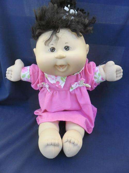 VERY CUTE CABBAGE PATCH GIRL WITH SWEET LITTLE TEETH!
