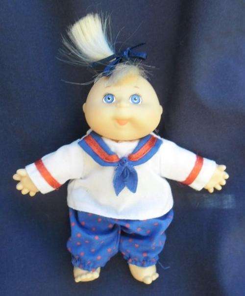 OOOHHHH!!!! CUTEST TINIEST GENUINE CABBAGE PATCH DOLL-ONLY 12CM TALL!!!