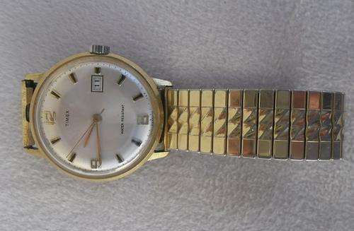 A STUNNING TIMEX MEN'S WRISTWATCH IN GOOD CONDITION!!
