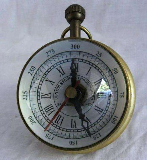LOVELY ORNAMENTAL BRASS DESK TOP CLOCK IN WORKING CONDITION!!!