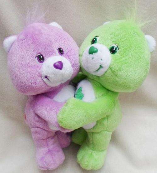 TOOO ADORABLE FOR WORDS!! TWO HUGGING CARE BEARS!!