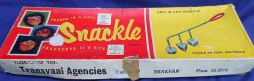 WOW!! SNACKS IN A JIFFY - VINTAGE 'SNACKLE' STILL IN ORIGINAL BOX WITH BOOKLET!!