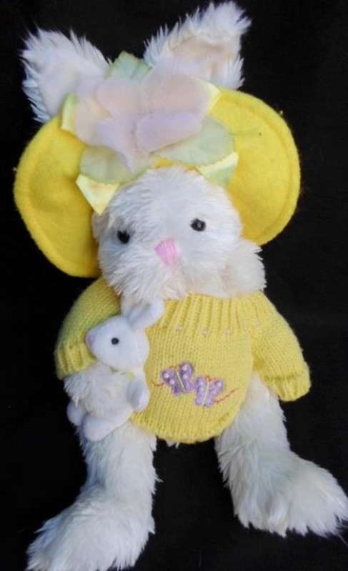 A PARTICULARLY PRETTY BUNNY RABBIT!!