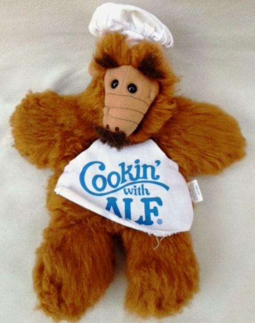 1988 BURGER KING 'COOKIN WITH ALF' HAND PUPPET!!