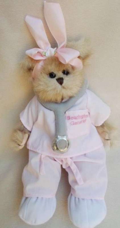 A VERY HARD TO FIND AND JUST THE CUTEST OUT FULLY JOINTED BEARINGTON BEAR IN HER ORIGINAL OUTFIT!!