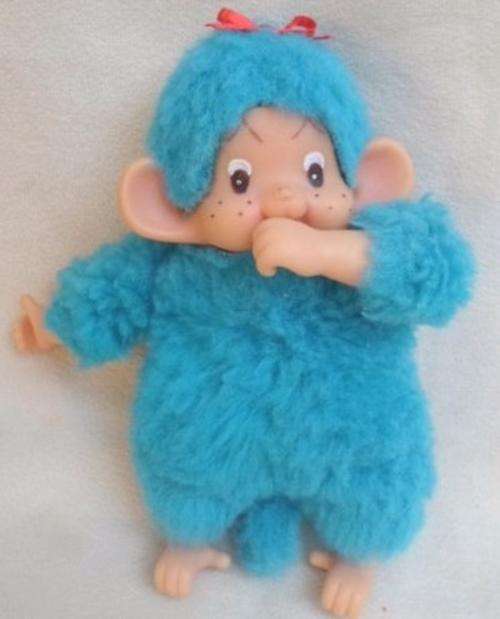 THE FIRST BLUE MONCHHICHI I HAVE EVER SEEN!! SOMETHING DIFFERENT FOR YOUR COLLECTION