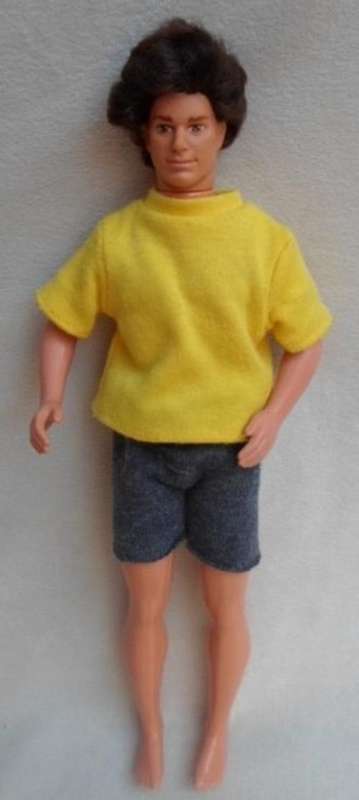 1986 JEWEL SECRETS KEN !!