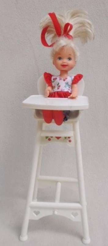 HERE'S BARBIES SISTER KELLY - 'EATIN' FUN KELLY' IN HER MATTEL HIGH CHAIR - SO CUTE!!