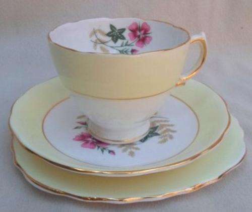 A RARE YELLOW COLCLOUGH TRIO FOR LORITA ONLY!!
