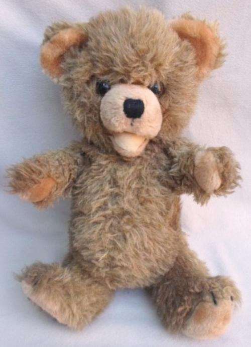 ONE OF THE GERMAN HEUNEC BEARS THAT WAS MADE IN MAURITIUS!!