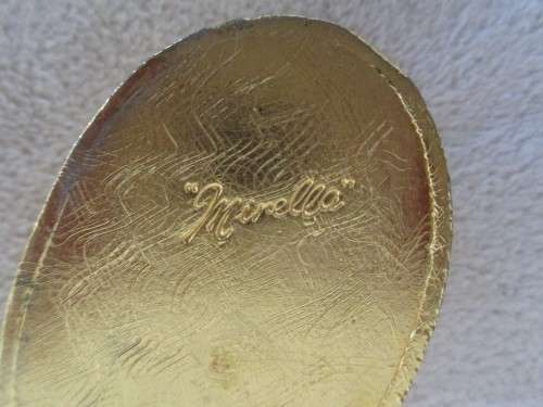 RARE AND VERY COLLECTABLE VINTAGE MIRELLA, ENGLAND GOLD PLATED PILL BOX WITH MOTHER OF PEARL LID