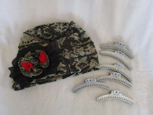 GREAT GADSBY NOSTALGIA - SIX VINTAGE 1920`s/30`s METAL WAVE CLIPS AND A FLAPPER CLOCHE HAT