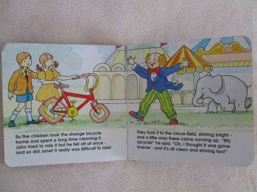 FIVE VINTAGE AND COLLECTABLE MINIATURE ENID BLYTON BOARD BOOKS