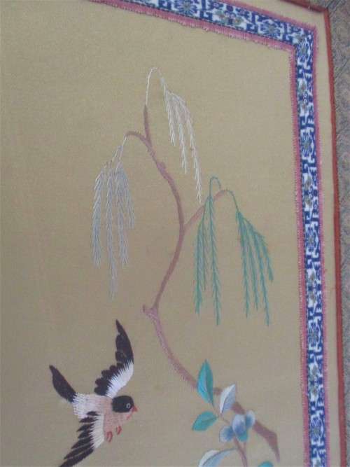 BEAUTIFUL CHINESE EMBROIDERED SILK - FRAMED IN GLASS - EXCELLENT CONDITION